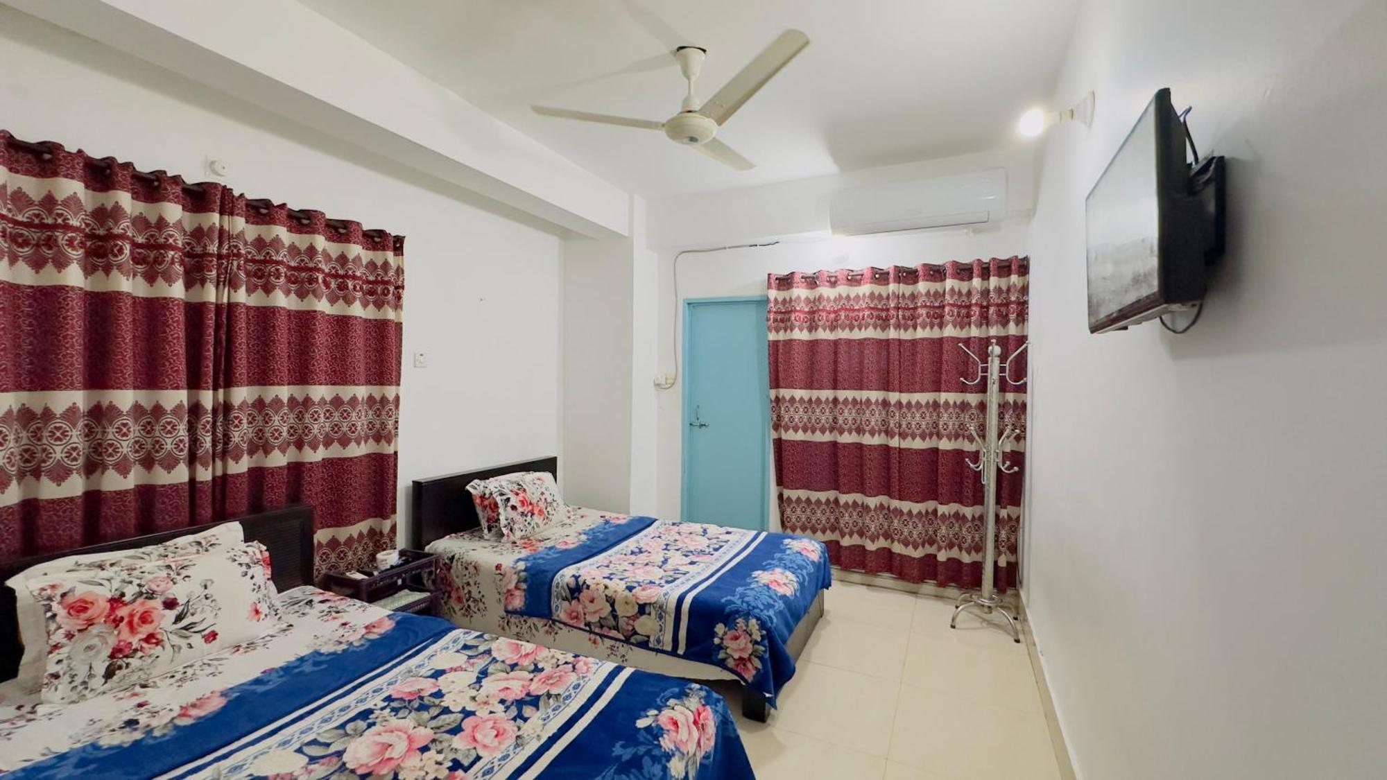 Mohammadia Restaurant & Guest House Near United Hospital 다카 외부 사진