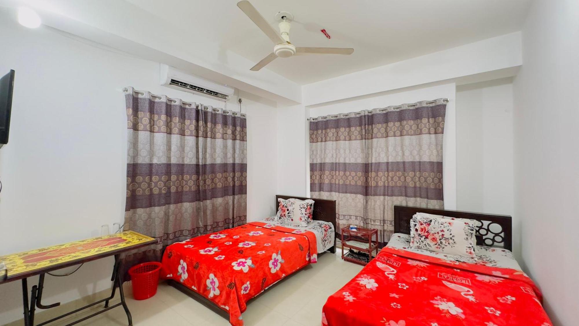Mohammadia Restaurant & Guest House Near United Hospital 다카 외부 사진