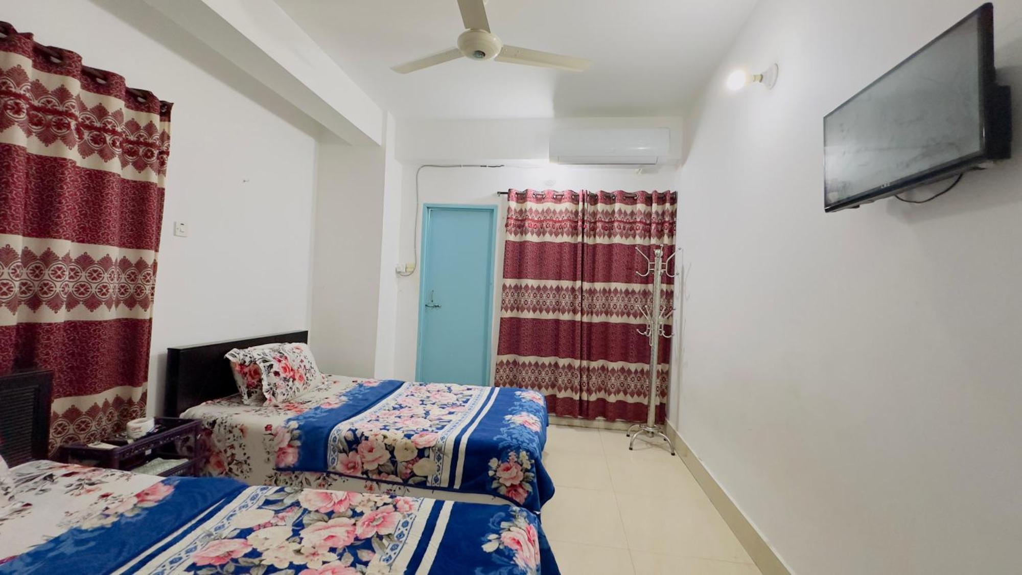 Mohammadia Restaurant & Guest House Near United Hospital 다카 외부 사진