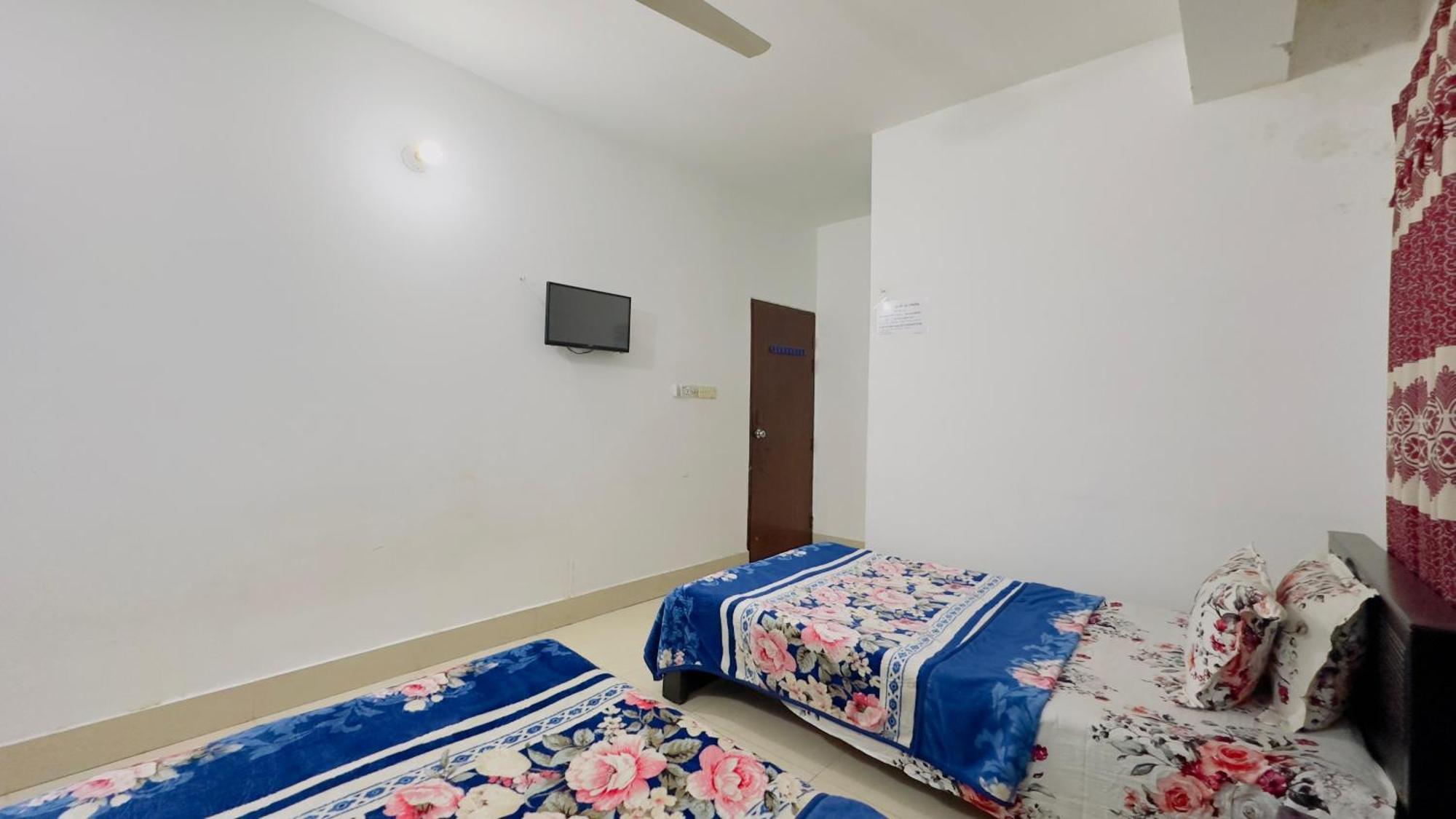 Mohammadia Restaurant & Guest House Near United Hospital 다카 외부 사진