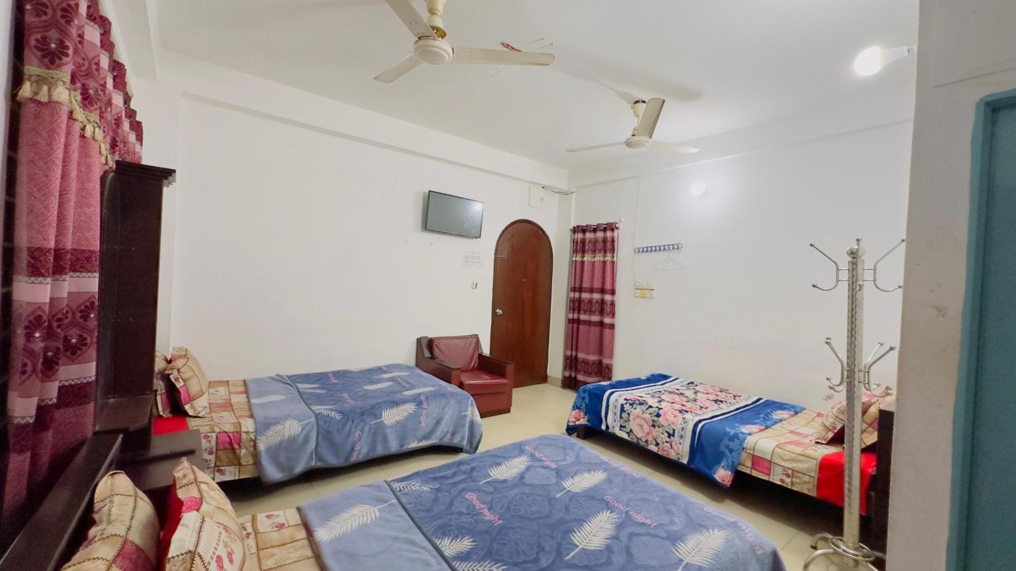 Mohammadia Restaurant & Guest House Near United Hospital 다카 외부 사진
